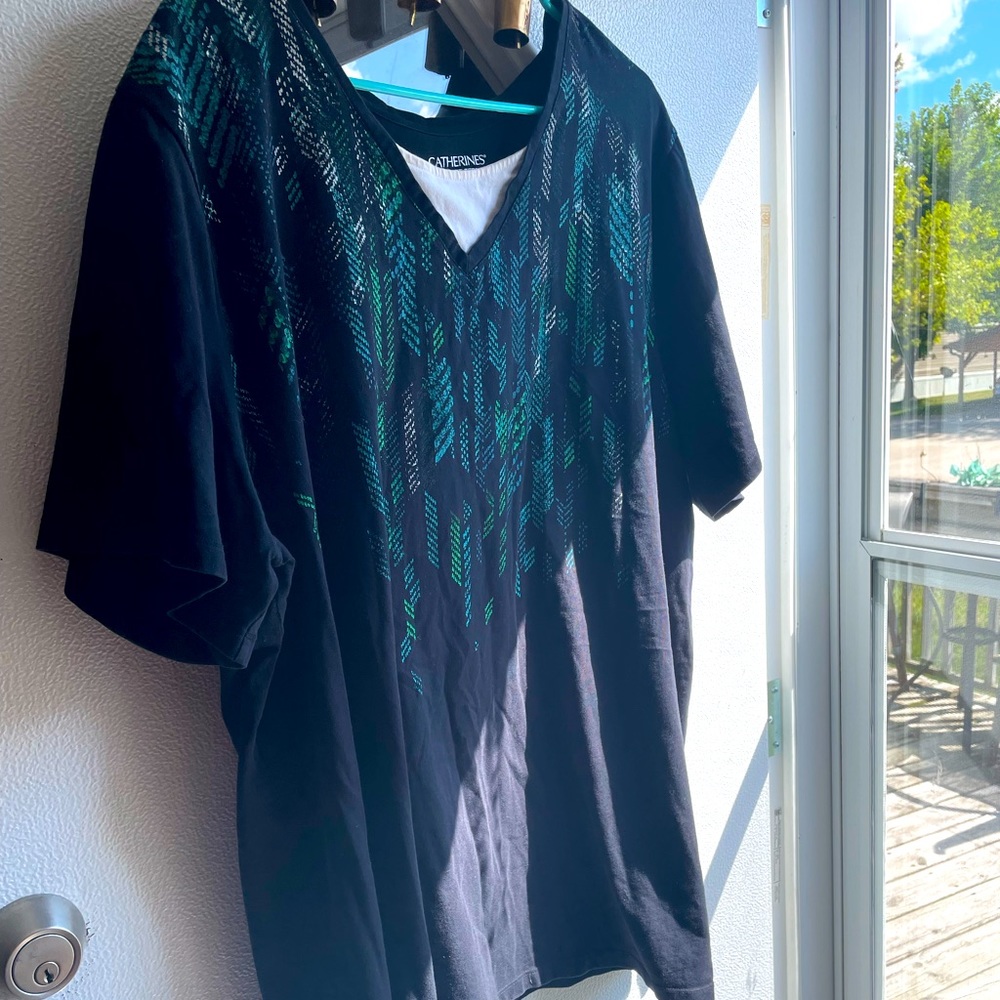 Plus size 2X t-shirt. Black with green and blue design on front